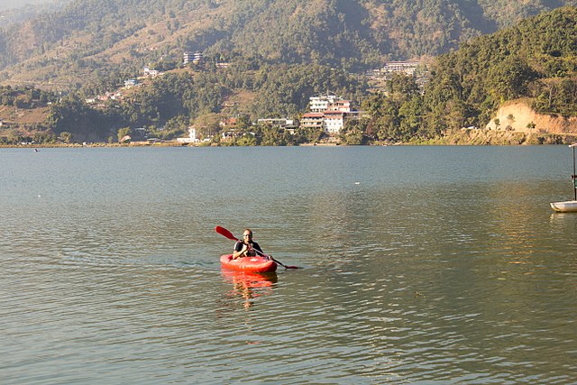 Kayaking-en-Népal