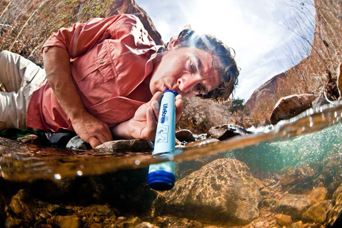 Les 6 meilleurs filtres à eau personnels ou de survie pour une hydratation sûre