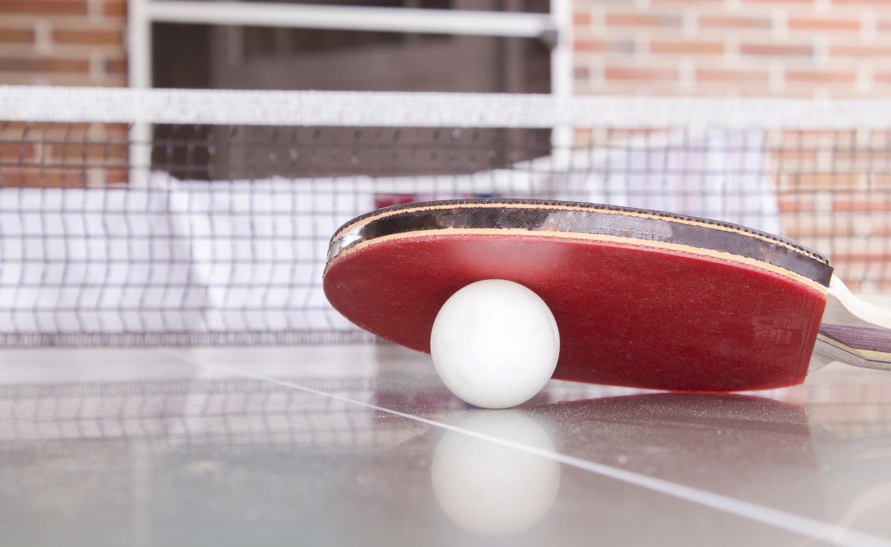 Le tennis de table et le ping-pong, c’est la même chose ?